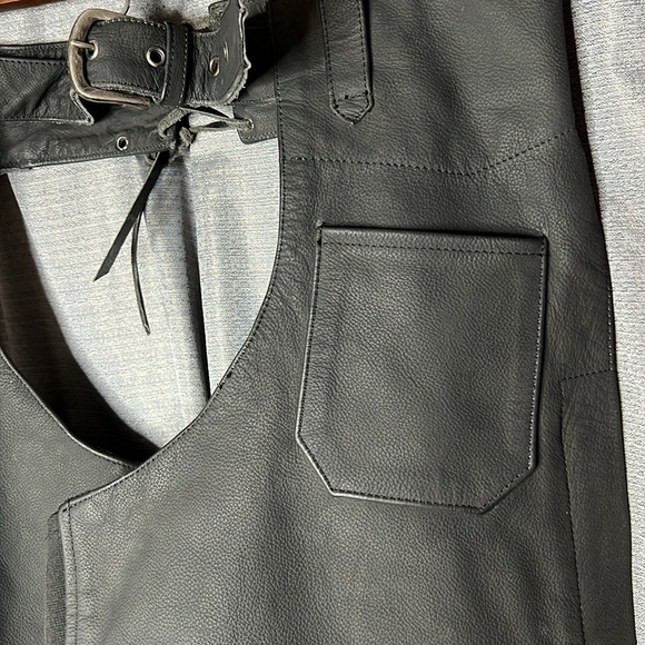 RIVER ROAD BLACK LEATHER MENS CHAPS - Picture 5 of 14